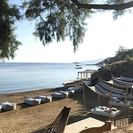 La Brezza Beach & Hotel